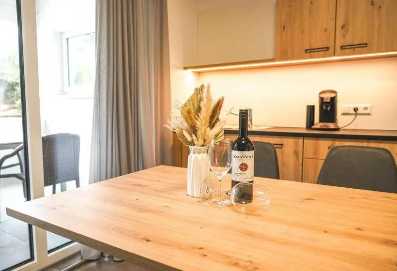 Huoneisto 1 Makuuhuone, Landgasthof Waldeck