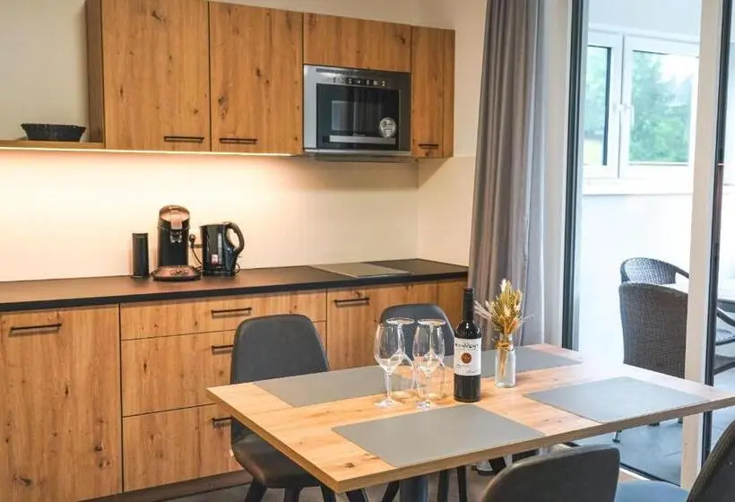 Huoneisto 2 Makuuhuonetta, Landgasthof Waldeck