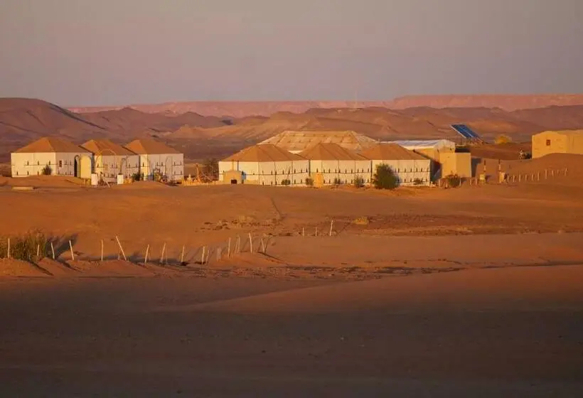 スタンダードルーム, Sleeping In A Tent In Merzouga Desert !