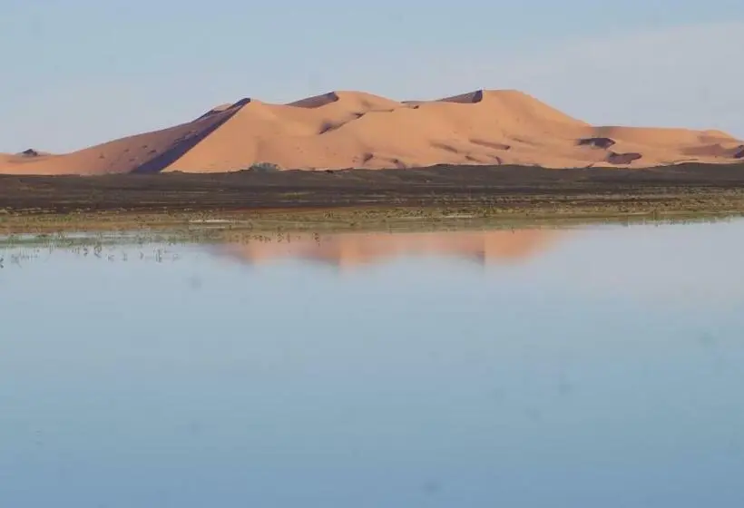スタンダードルーム, Sleeping In A Tent In Merzouga Desert !