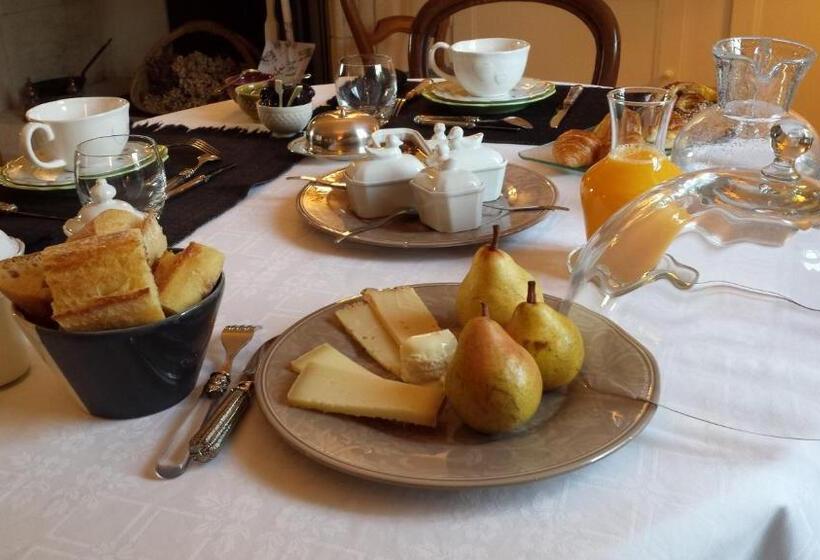 חדר משפחתי, Bois De Cadène