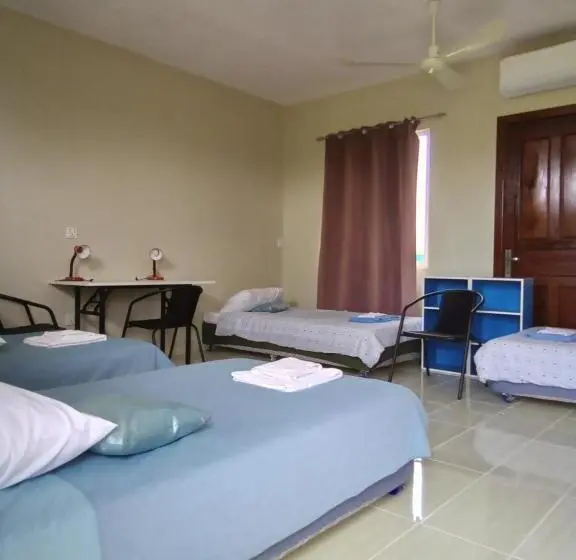 デラックストリプルルーム, Koh Ker Hotel And Restaurant