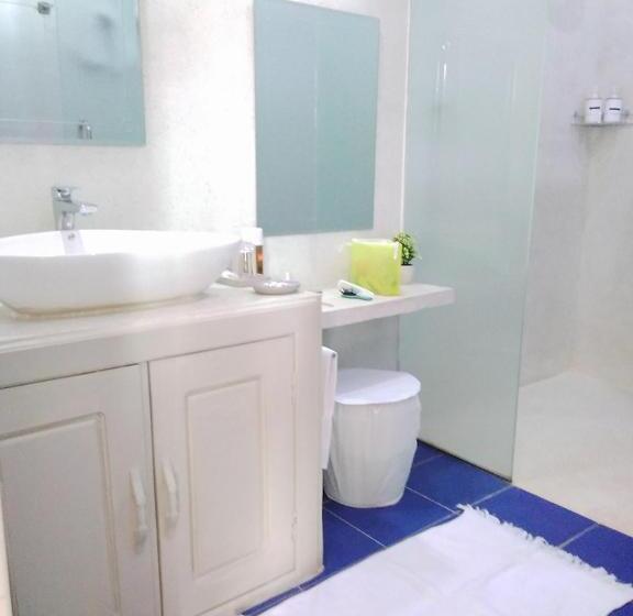 Трехместный Номер Deluxe, Koh Ker Hotel And Restaurant