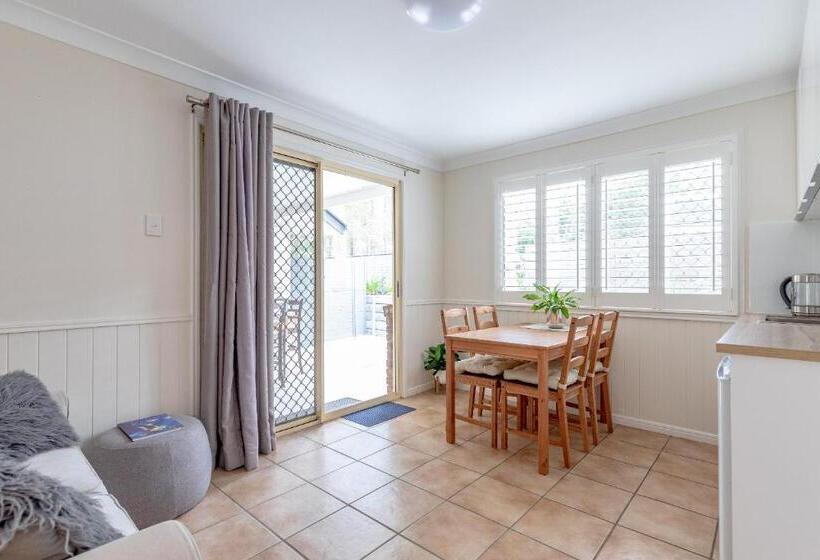 חדר דלוקס, Woodford Gardens