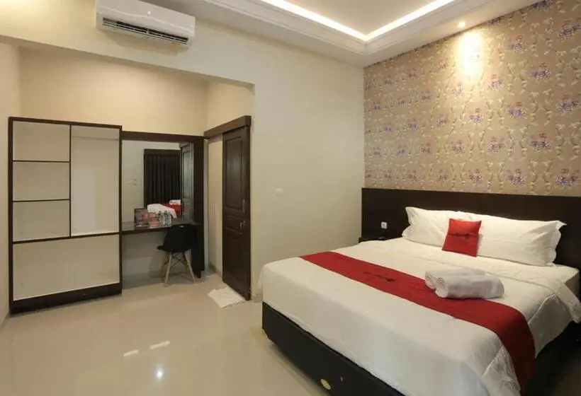 デラックスルーム, Reddoorz Plus Near Solo Paragon Mall