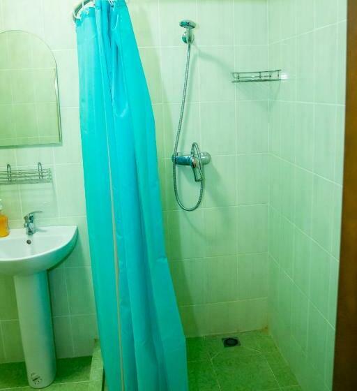 اتاق استاندارد یک نفره, готель гайсин ресторан