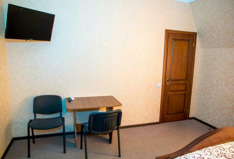 اتاق استاندارد, готель гайсин ресторан