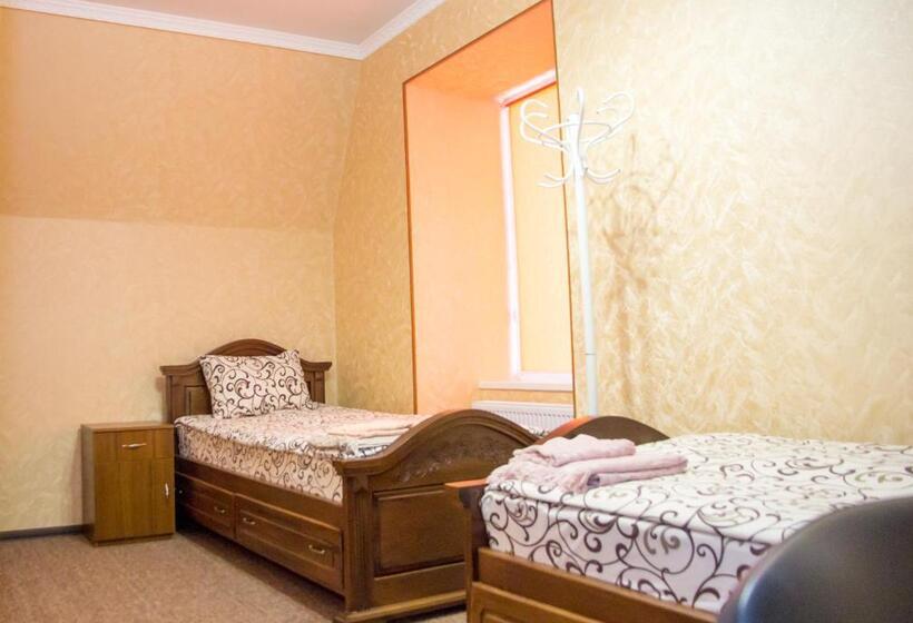 اتاق استاندارد, готель гайсин ресторан