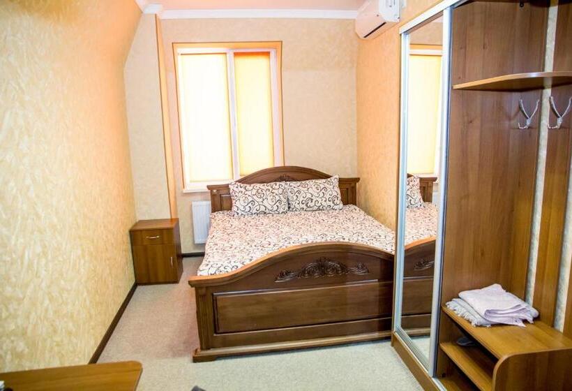 اتاق استاندارد, готель гайсин ресторан