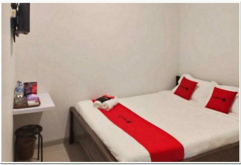 스탠다드 룸, Reddoorz Plus At Merr Rungkut Jl Gunung Anyar