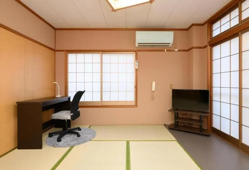 バスルーム共有のトリプルスタンダード, Tabist Sakipo Minamichita