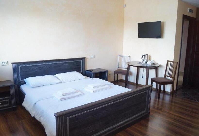 스탠다드 룸, Rosinka