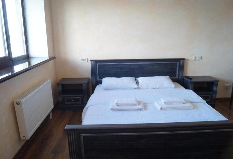 스탠다드 룸, Rosinka