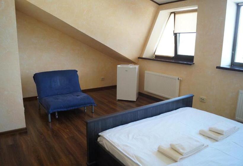 스탠다드 룸, Rosinka