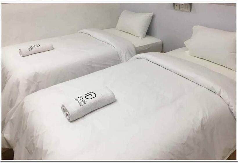 Номер Deluxe, Jotel Guest House Mitra Reddoorz