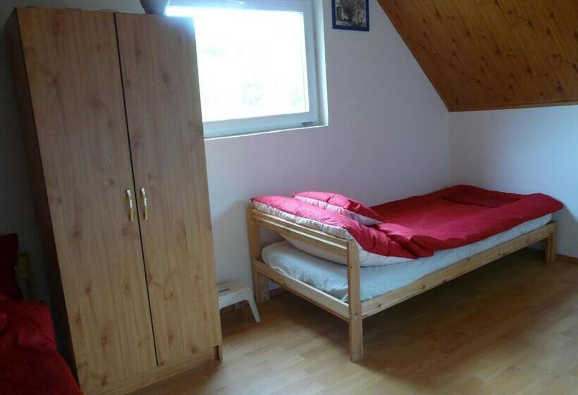 غرفة قياسية حمام مشترك, Mi Ri Balance Vendégház