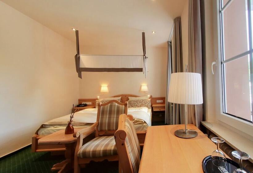 Номер Basic, Akzent Waldhotel Rheingau