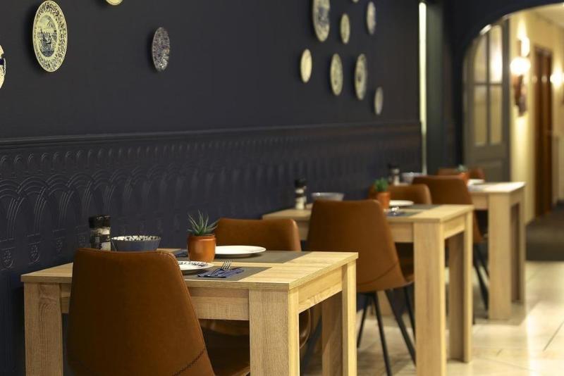 غرفة قياسية فردية, De Koophandel