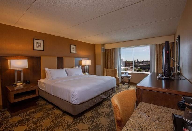 غرفة قياسية سرير مزدوج مطلة على المدينة, Doubletree By Hilton Bay City Riverfront