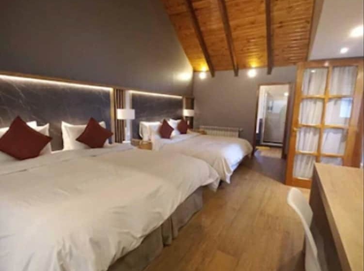 Пентхаус, Hosteria Y Restaurante America