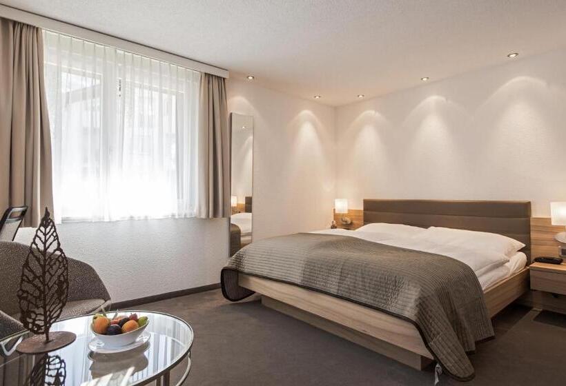 اتاق راحتی, Mistral Superior