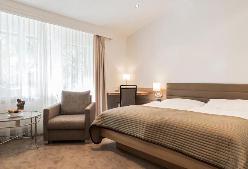 اتاق سوپریور, Mistral Superior