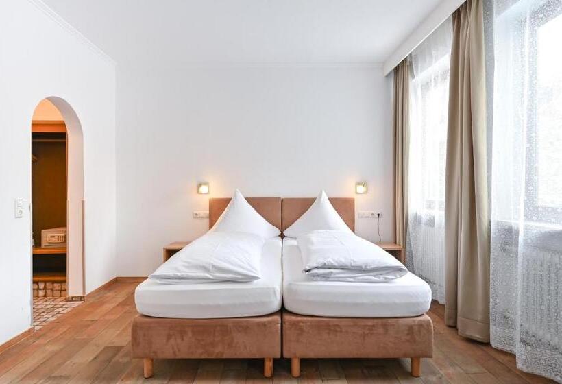 اتاق استاندارد سه نفره, Ruchti Zeit Für Mich