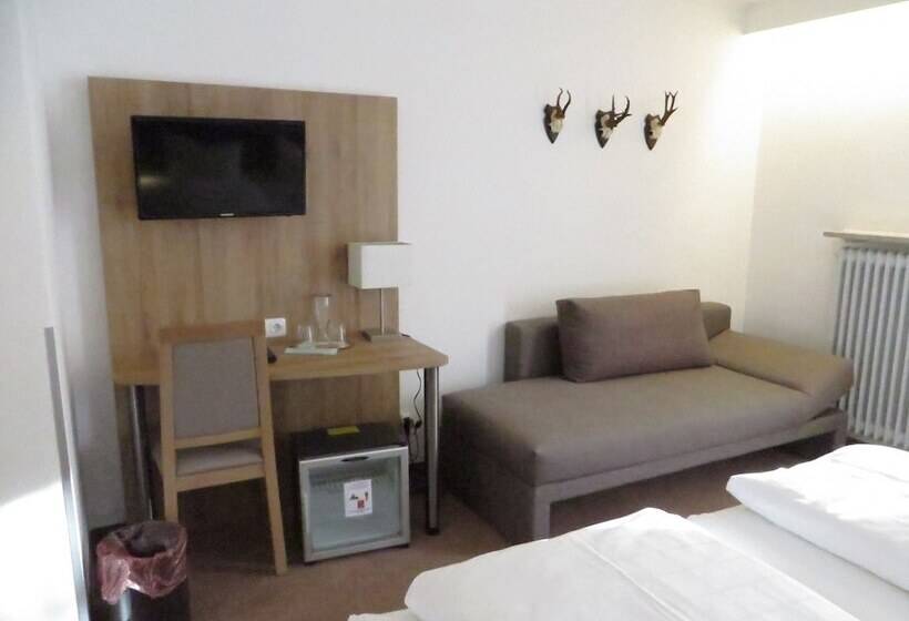 اتاق استاندارد سه تخته با بالکن, Ruchti Zeit Für Mich