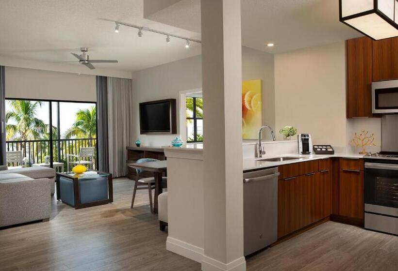 2 Bedroom Apartment with Views