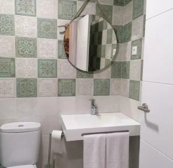 اتاق استاندارد, Hostal Restaurante Casa Isabel