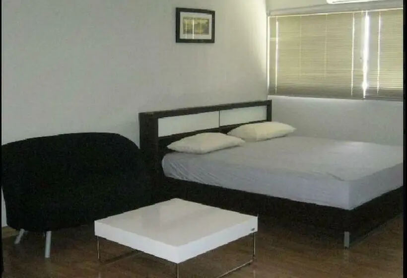 スタンダード４人部屋, T8 Guest House Don Mueang Challenger