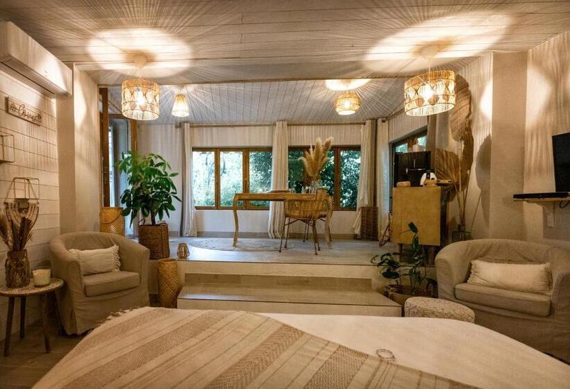 スーペリアールーム, Nuitées Bohèmes