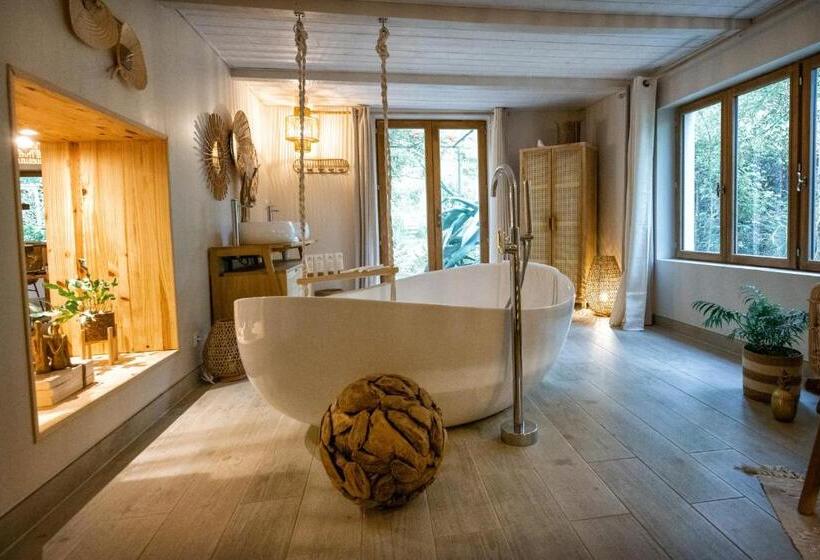 スーペリアールーム, Nuitées Bohèmes