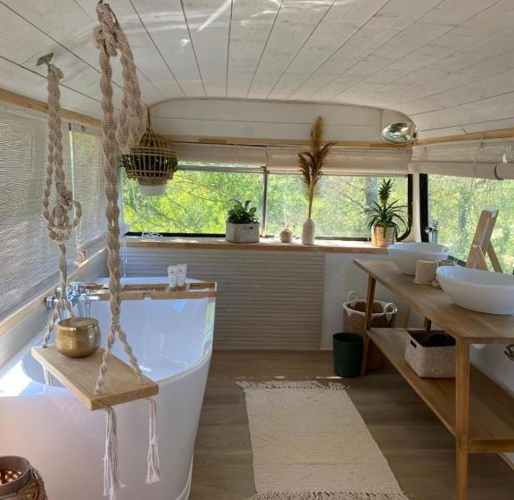 メゾネットスイート, Nuitées Bohèmes