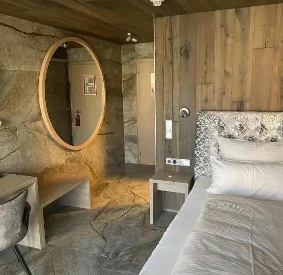 Quarto standart individual, Fohlenhof