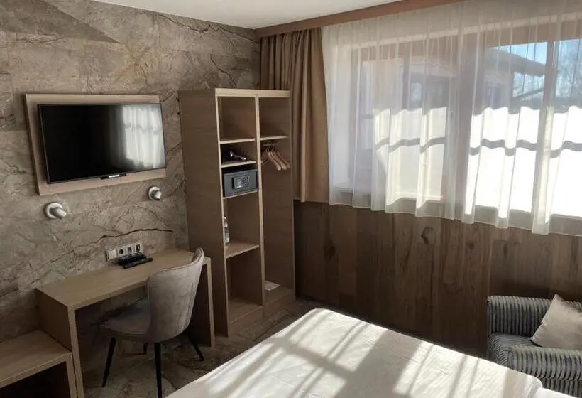 Quarto standart individual, Fohlenhof