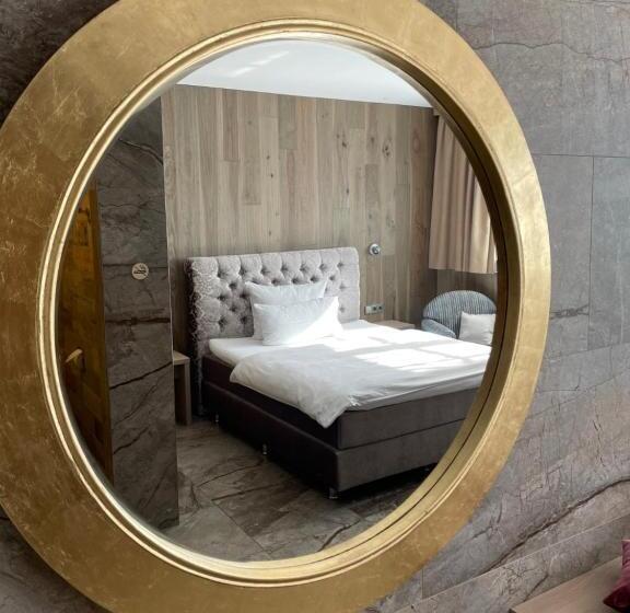 Номер Стандарт, Fohlenhof