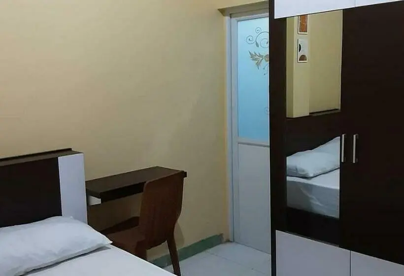 スーペリアールーム, Guest House Syariah Lp3b Brebes Redpartner