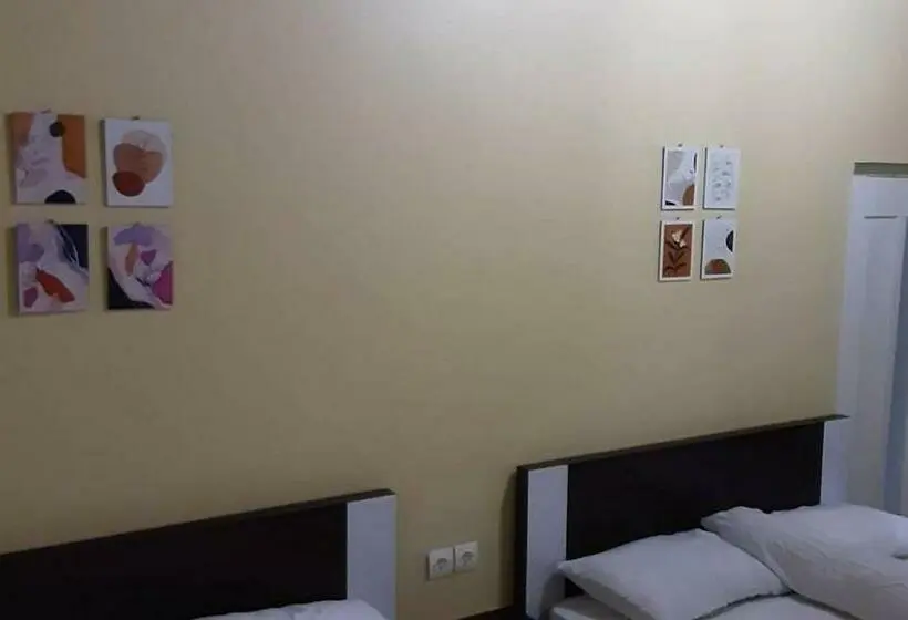 ファミリールーム, Guest House Syariah Lp3b Brebes Redpartner