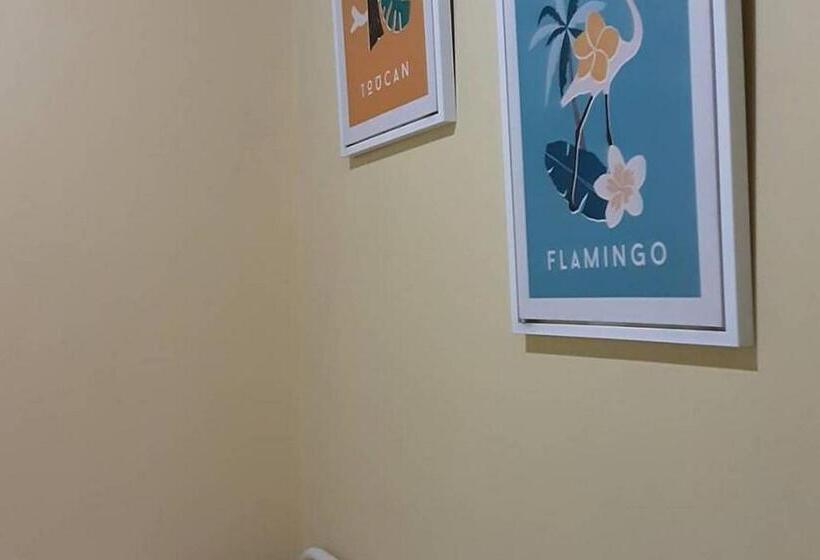 חדר דלוקס, Guest House Syariah Lp3b Brebes Redpartner