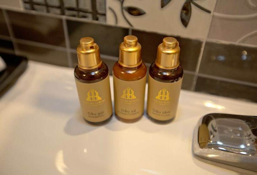 اتاق لوکس, Thai Ha Luxury