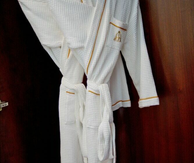 اتاق لوکس, Thai Ha Luxury