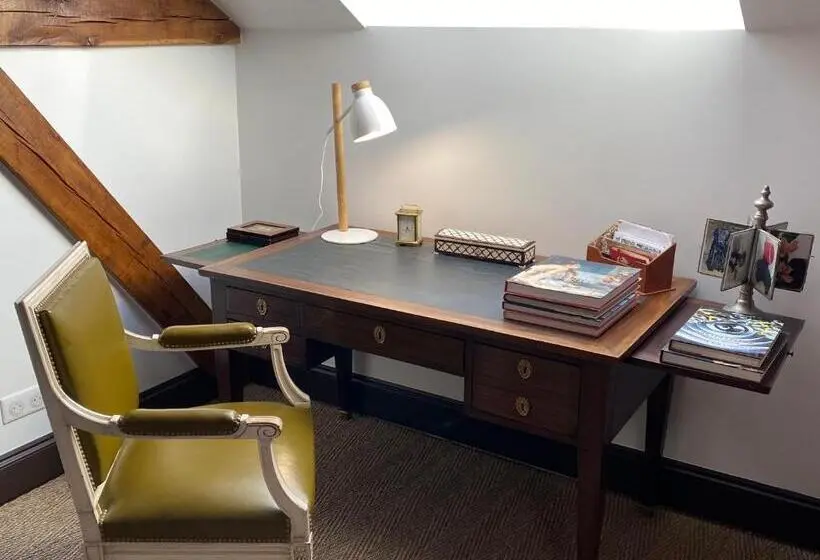 キングサイズベッドのデラックスルーム, Manoir De La Croix Saint Louis Luxury Guest House