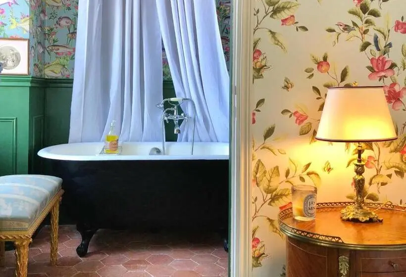 スタンダードルーム, Manoir De La Croix Saint Louis Luxury Guest House
