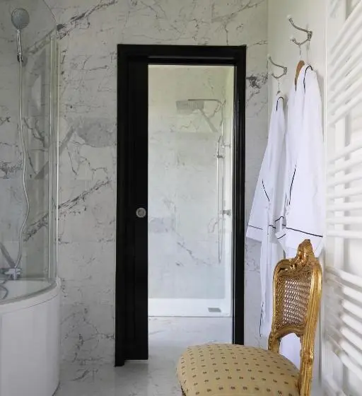 デラックスルーム, Manoir De La Croix Saint Louis Luxury Guest House