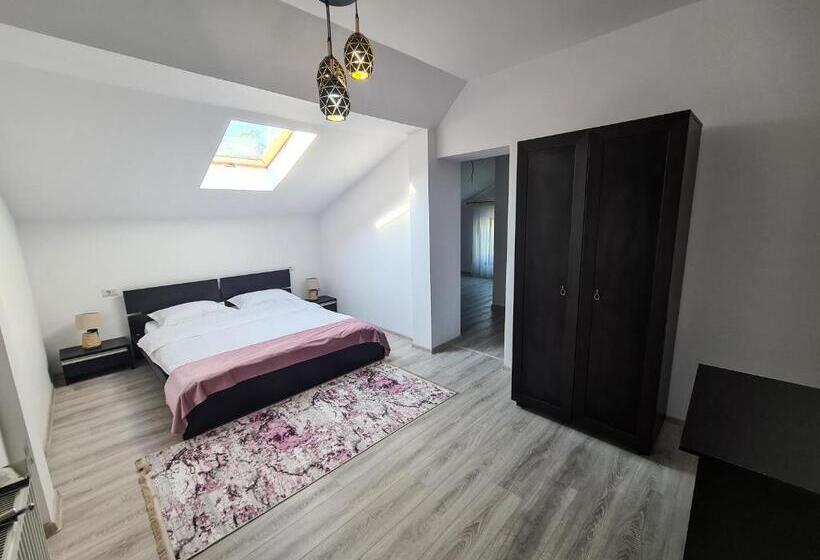 Семейный Номер, Pensiunea Lavanda, Piatra Neamț