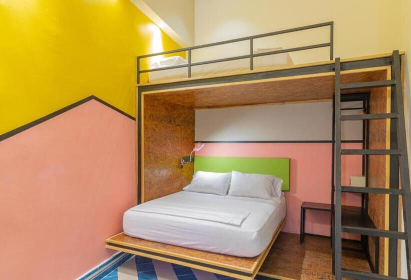 スタンダードルーム, Casa Movida Hostel