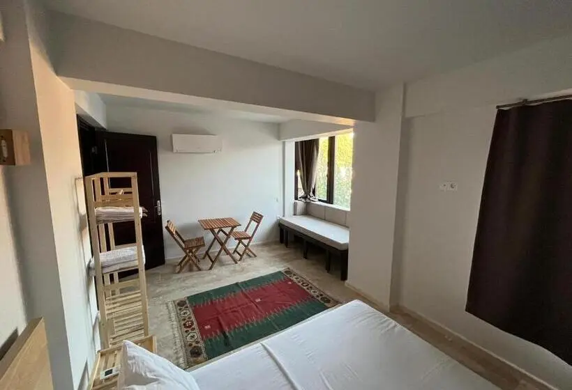 スイート, Agon Ephesus