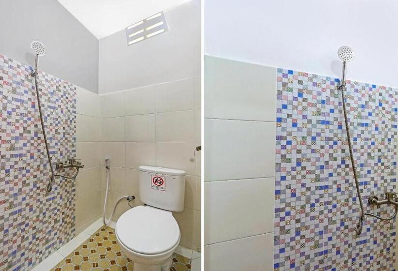 标准间, Happy Syariah Hotel Near Jombor Mitra Reddoorz