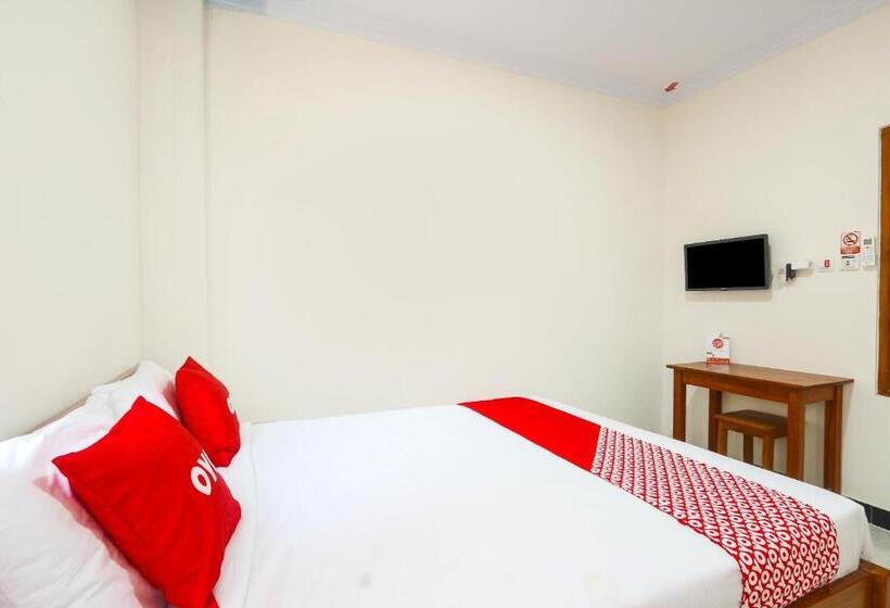 标准间, Happy Syariah Hotel Near Jombor Mitra Reddoorz